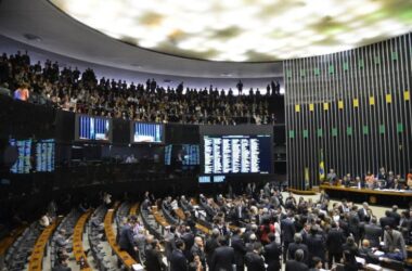 Economistas apontam irresponsabilidade do Congresso ao aprovar aumento de gastos