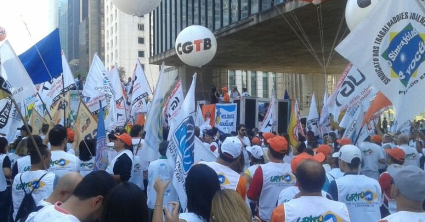 Ato em defesa da indústria e do emprego mobiliza mais de 5 mil em São Paulo
