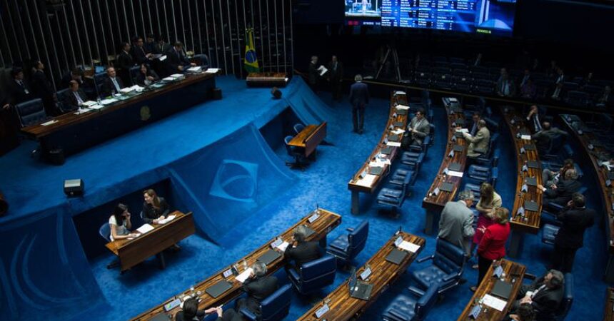 Senado aprova regras para aposentadoria