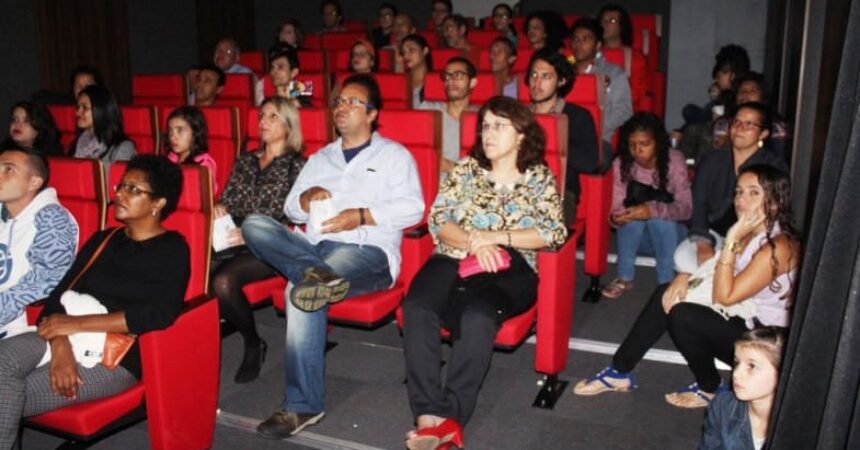 “Que Horas Ela Volta?” lota sessão do CineArte