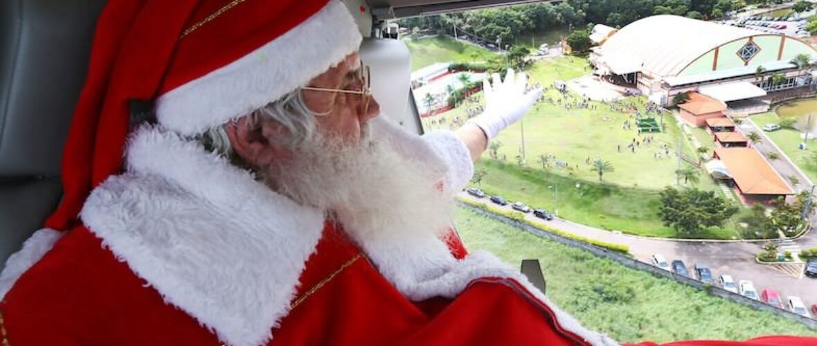 Papai Noel chega no Clube de Campo e encerra a Campanha de Natal