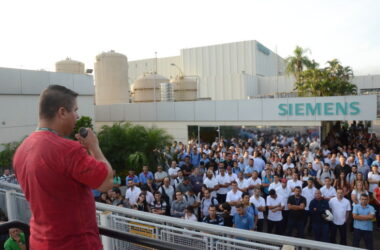 Horários e benefício pautam assembleia na Siemens