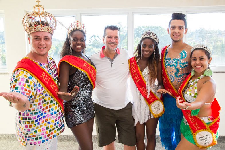 O presidente do Sindicato, Eliseu Silva Costa, com a corte do Carnaval