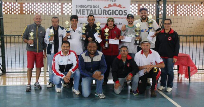 Dupla da Foxconn é campeã no Torneio de Truco dos Metalúrgicos