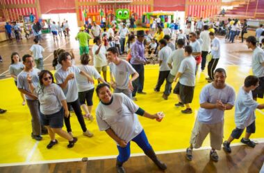 Crianças da APAE agitam o Clube de Campo