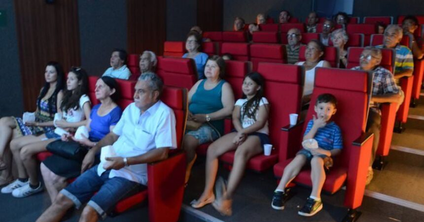 Exibição de “Um Caipira em Bariloche” lota CineArte