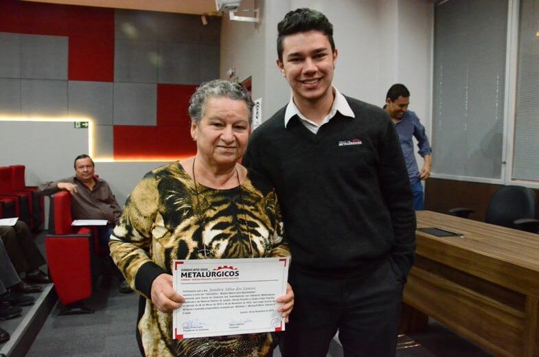 "Achava que não conseguiria aprender, mas hoje vejo que aprendi muito", diz Jandira Silva dos Santos, de 79 anos.