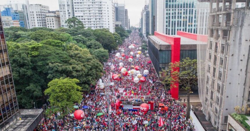 Milhares vão à s ruas, em todo País, contra a reforma da previdência