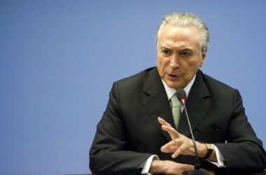 Temer ignora manifestações contra reformas e sanciona a lei da terceirização