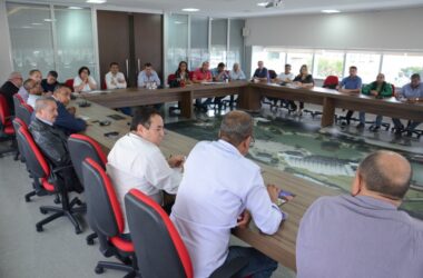 Intersindical se reúne para traçar planos da Greve Geral