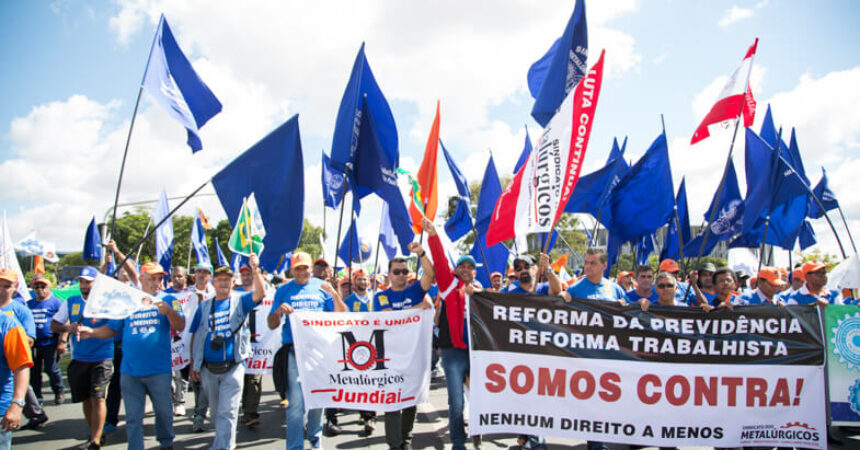 Metalúrgicos em Brasília: “O Brasil está unido para que não tirem nenhum direito do trabalhador”