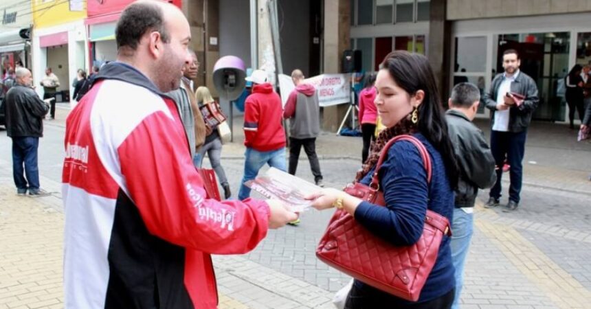 Movimento Sindical Unificado realiza ato contra a retirada de direitos