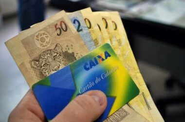 Abono salarial de 2015 deve ser sacado até o dia 30 de junho