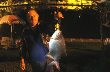 Pesca noturna no Lago Grande