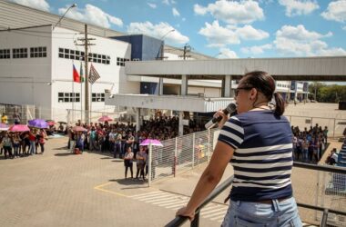 Assembleia na Foxconn discute calendário anual