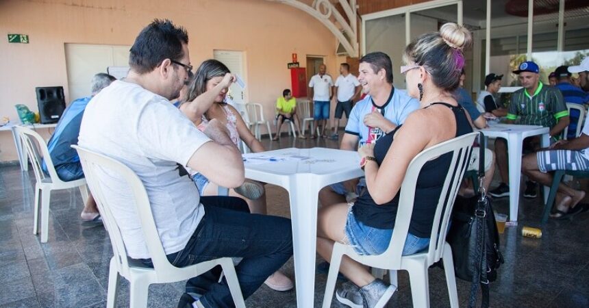 Torneio de Truco reúne duplas do setor metalúrgico