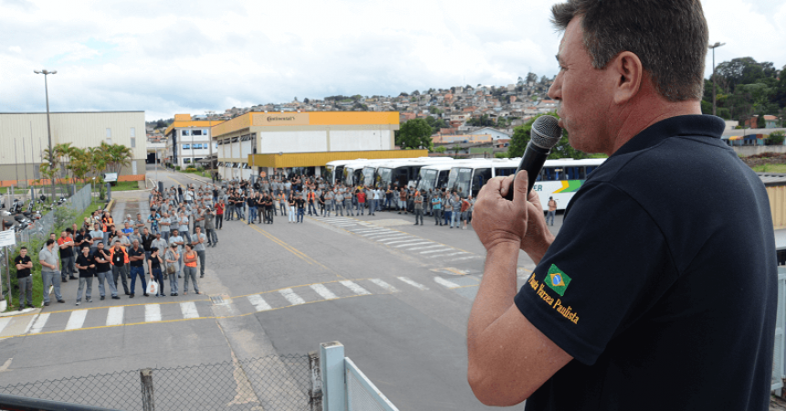 Trabalhadores da Continental votam pela manutenção do calendário