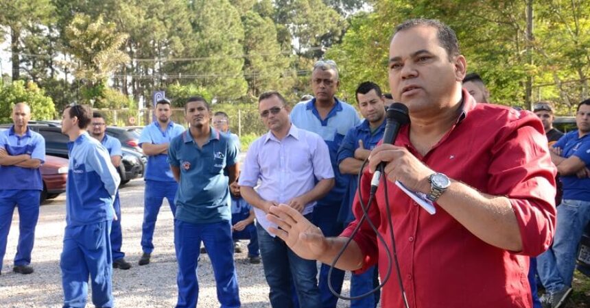 Trabalhadores da Alpino voltam ao trabalho após vitória do movimento