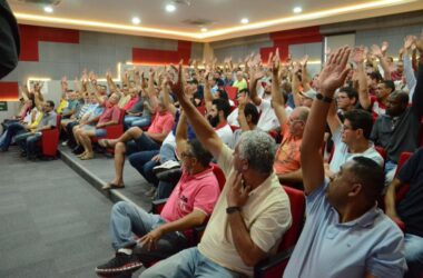 Assembleia Geral: proposta sindical garante proteção dos direitos e aumento real