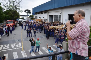 Trabalhadores da KSB aprovam calendário de compensações de 2019