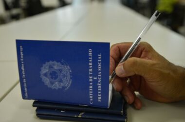 Dois anos de Reforma Trabalhista: miséria, informalidade e desigualdade