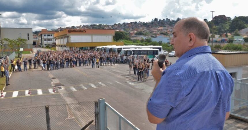 Continental: trabalhadores aprovam flexibilização de jornada