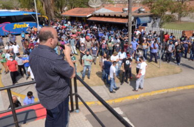 Trabalhadores da Thyssenkrupp suspendem protestos até audiência no TRT, na sexta-feira (18)