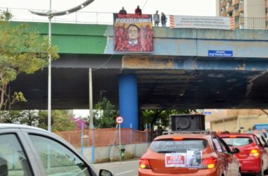 Jundiaienses fazem carreata contra desmandos de Bolsonaro