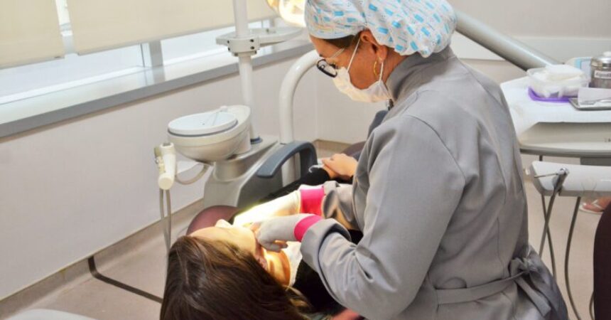 Odontologia: marque uma avaliação no consultório do Sindicato