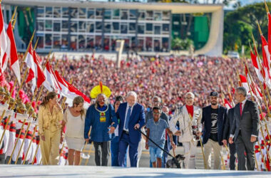 Posse de Lula é festa da democracia brasileira