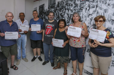 Entrega de certificados dos cursos de Informática e Smartphone da Escola do Metalúrgico