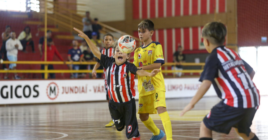 Campeonato Paulista de Futsal: Metalúrgicos estreiam novo uniforme jogando em casa