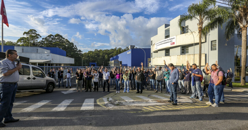 Companheiros da Sulzer aprovam PLR em assembleia