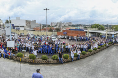 Aprovada em assembleia redução de jornada e salários na Dana