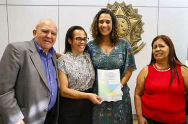 Diretora Rose Prado participa de encontro em Brasília com os ministros Anielle Franco e Flávio Dino