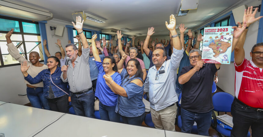 Assembleia da Campanha Salarial neste domingo, dia 5 de novembro, às 9 horas na Sede Central