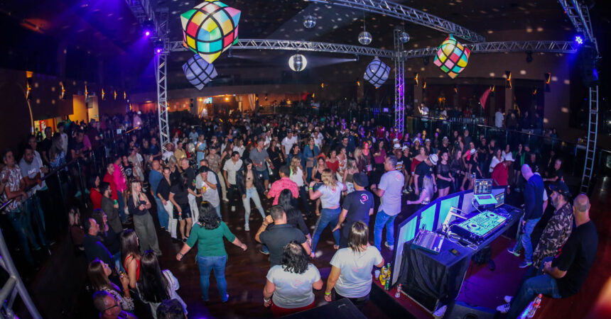 Sócio do Sindicato tem desconto no ingresso para pista no Flashback organizado pela Toco no Espaço M