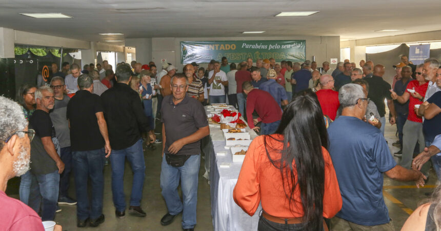 Celebrando a História e o Comprometimento: Festa dos Aposentados na Sede do Sindicato