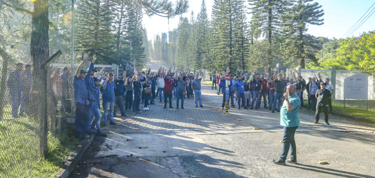 Trabalhadores da Prensa Jundiaí aprovam PPR e calendário de compensação e folgas