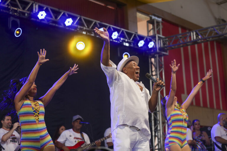 Carnametal: confira como foi a matinê de terça-feira