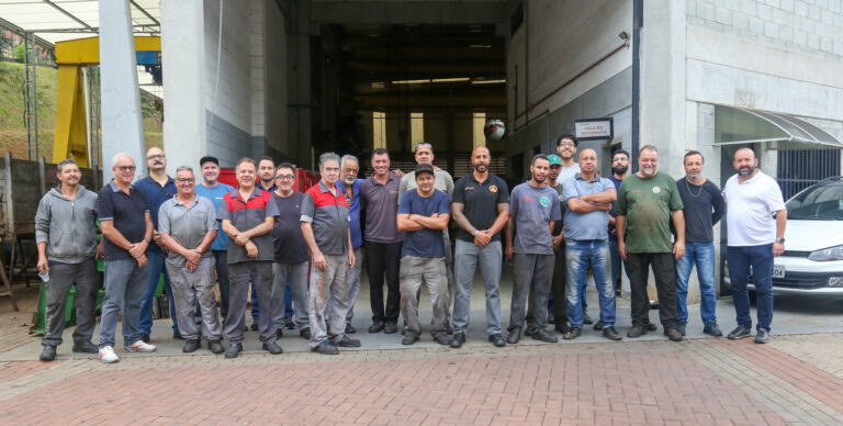 Assembleia na Tecnopel. Assunto: PLR 2023