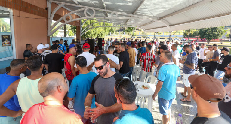 Confraternização dos Amigos da Thyssenkrupp: Um Encontro de Memórias e Alegria