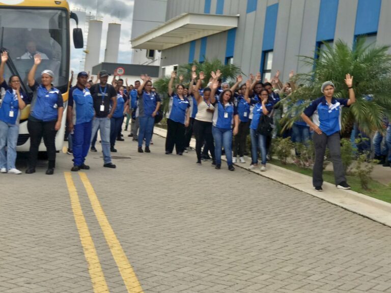 Trabalhadores da Omron aprovam proposta do Calendário Anual