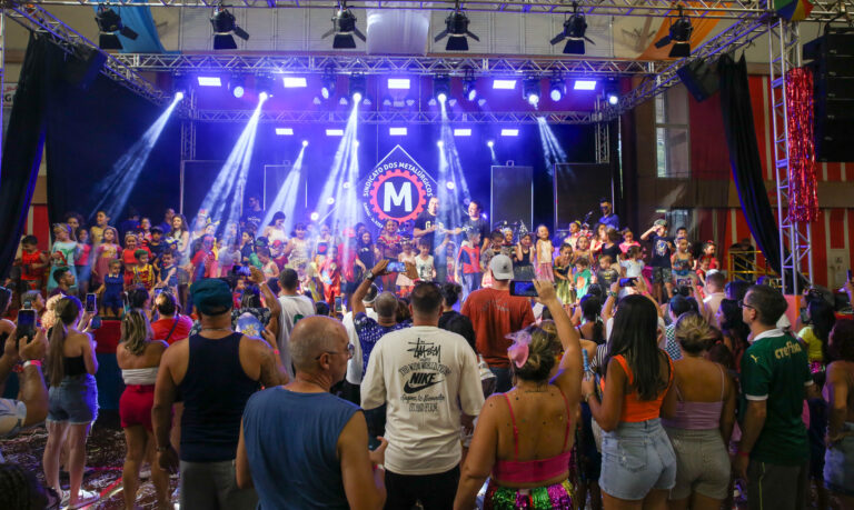 Carnametal reúne a família metalúrgica no domingo. Terça-feira tem mais