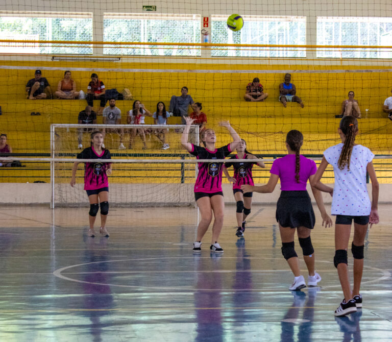 Sindicato amplia atividades esportivas com Festival de Vôlei Feminino