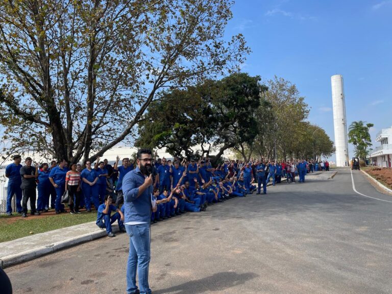 Trabalhadores na AAM aprovam calendário anual