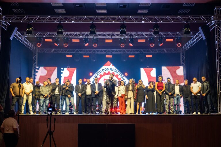 Sucesso absoluto marca o Baile de Aniversário do Sindicato