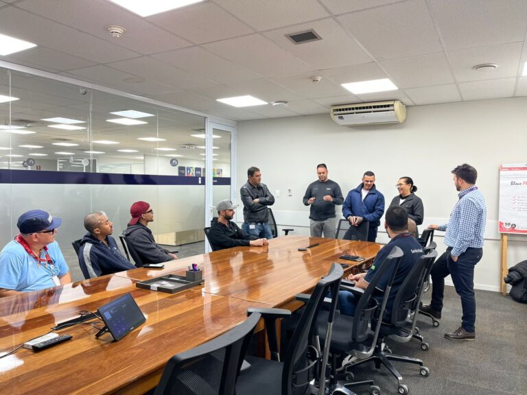 Trabalhadores da Escala Marshall na Siemens conquistam melhorias.