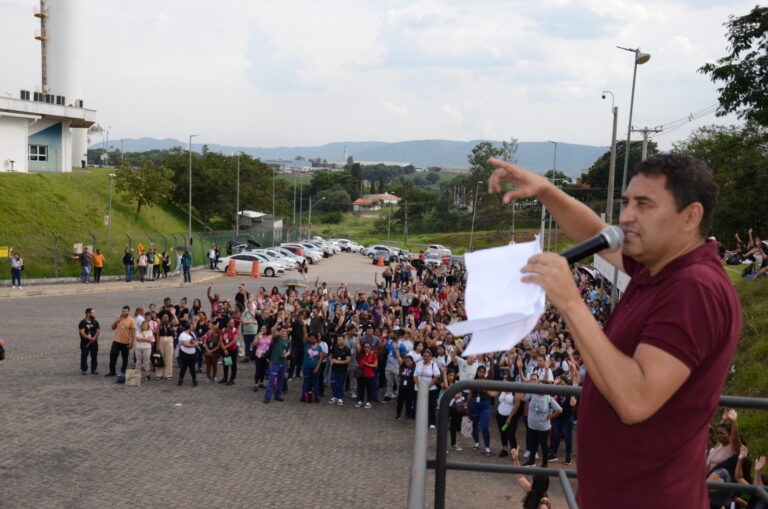 Assembleia aprova calendário 2026 na Foxconn Anhanguera