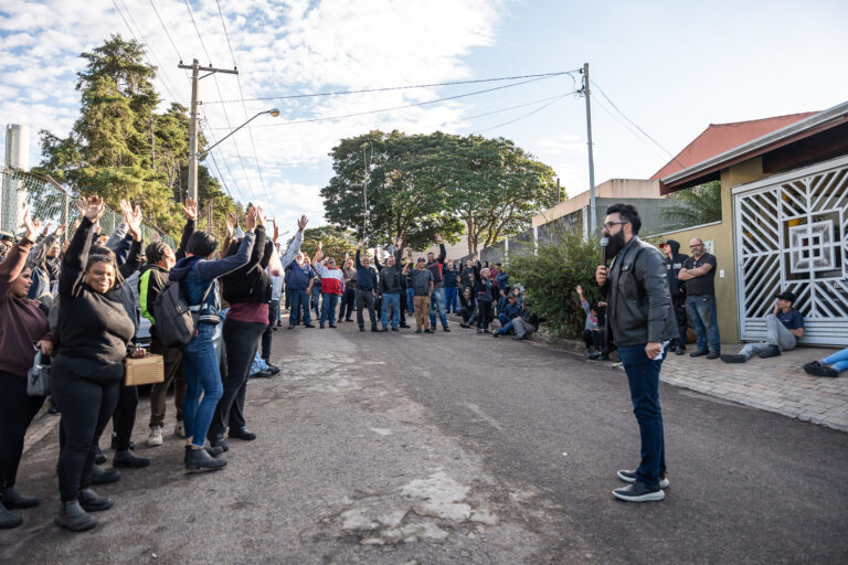 EBF atrasa novamente o pagamento das férias e trabalhadores aprovam paralisação temporária